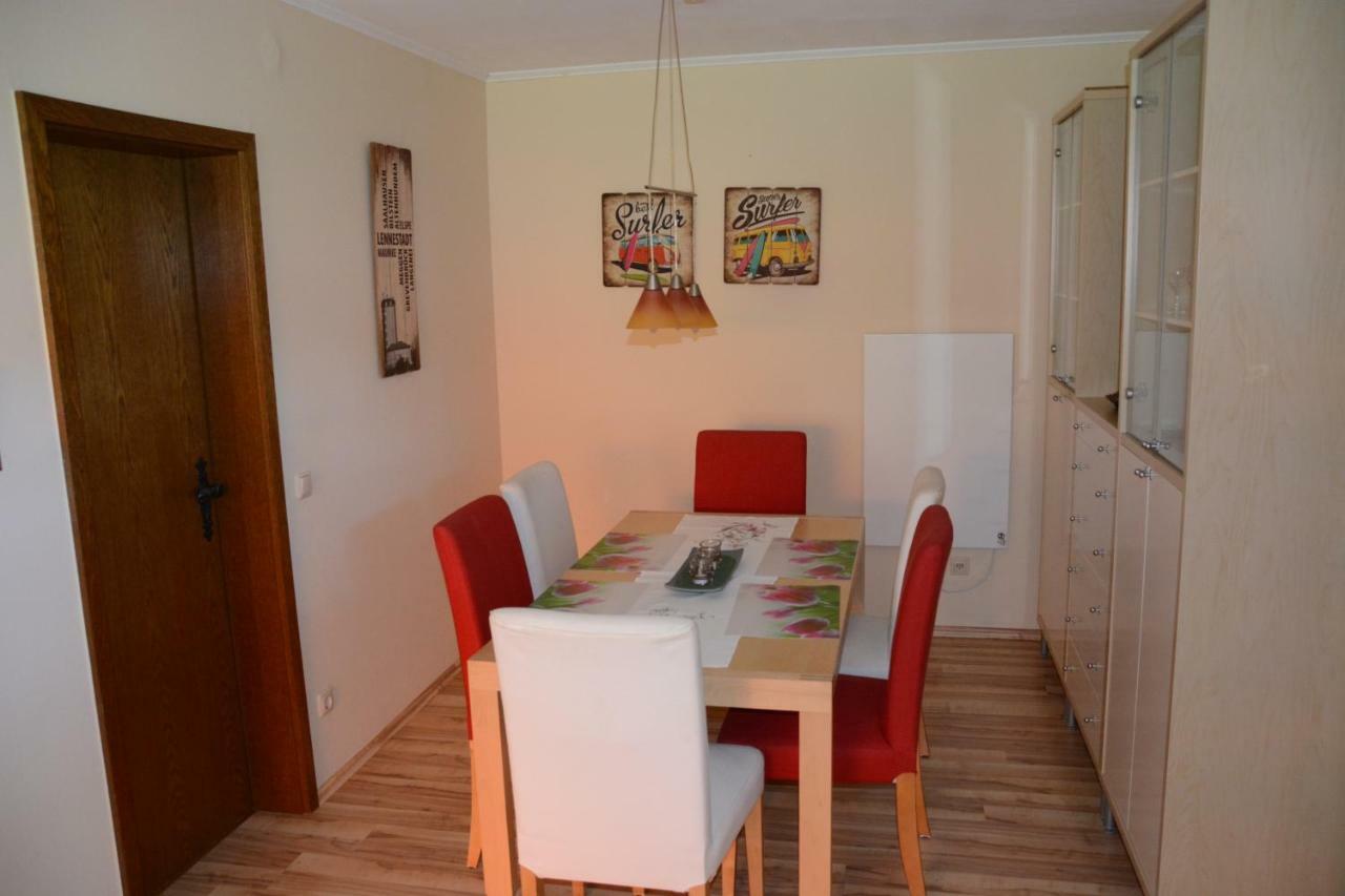 Ferienwohnung Burgblick Bilstein מראה חיצוני תמונה