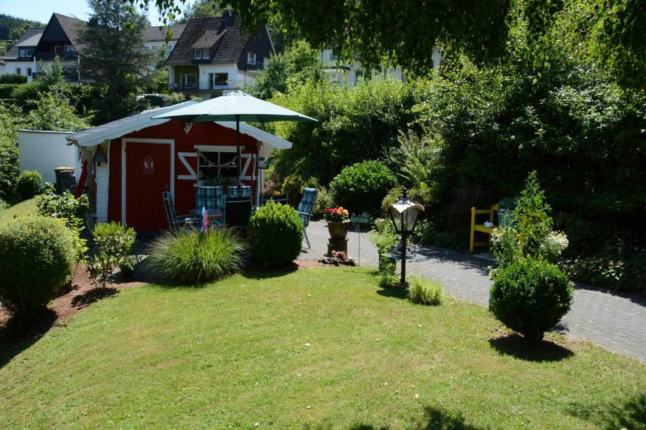 Ferienwohnung Burgblick Bilstein מראה חיצוני תמונה
